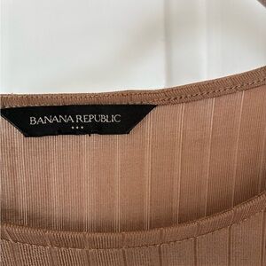 Banana Republic Slim Ribbed Tank Top in Camel Brown
